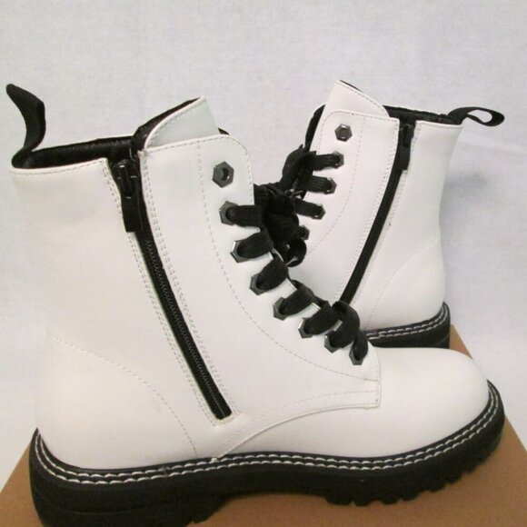 NIB Cushionaire DUNES Cannon Lace Up Vegan Leather Ankle Boots White Size: 8.5 - Picture 2 of 11